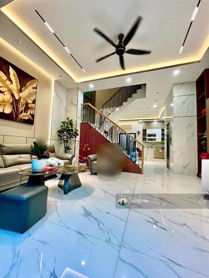 Nhà 4 tầng hẻm 303 tân sơn nhì ngang 4.5m dài 17m chỉ 11.5 tỷ