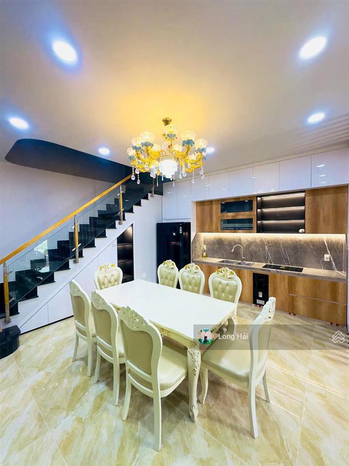 Hạ 1 tỷ! hẻm xe hơi bàu cát (4.7x26m) 5 tầng thang máy chỉ 12.9 tỷ