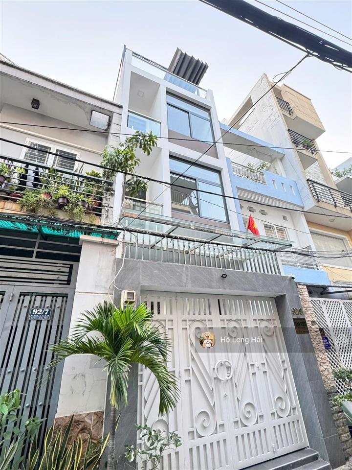 Hẻm 8m đường gò dầu  cách tân sơn nhì 50m, 4x18m, 3 lầu sân thượng, giá chỉ 8,8 tỷ