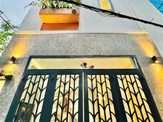 Nhà nhỏ xinh ở ngay 3 tỷ 680 tl