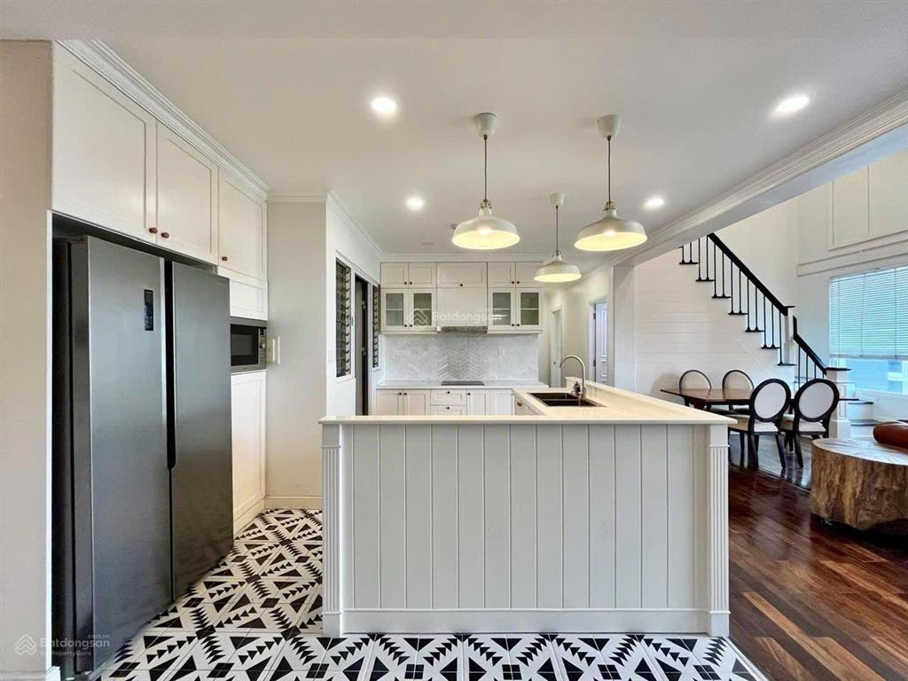 Hot căn duplex 5pn hiếm tại vista verde giá tốt