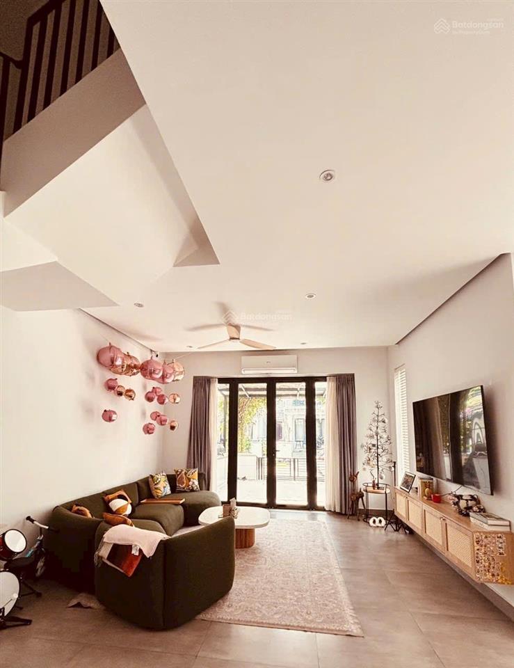 Bán biệt thự liền kề nine south q7 nhà đẹp vào ở ngay giá tốt