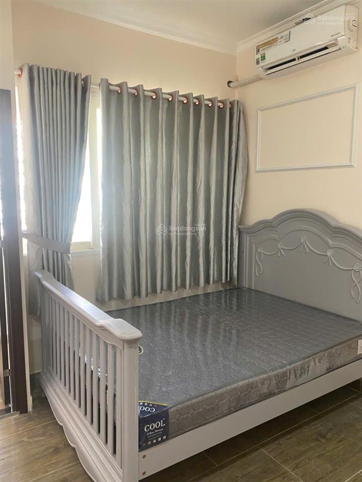 Chính chủ cho thuê căn hộ dịch vụ tại green town bình tân, 30m2, full, giá 4.3tr0901 072 ***