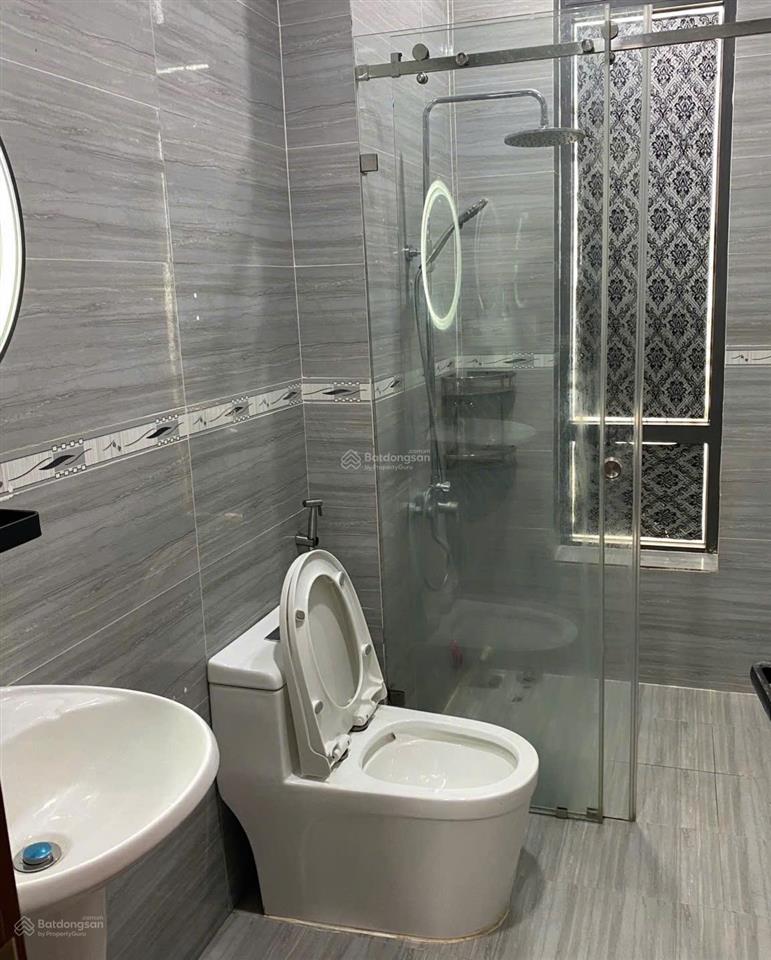 Chính chủ cho thuê nhà tại khu biệt thự lavila kiến á, 30m2, full, giá 4.5tr  an ninh 24/7