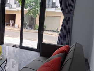 Bán nhà phố sổ hồng chính chủ 160m2 giá 3 tỷ thành phố tân uyên