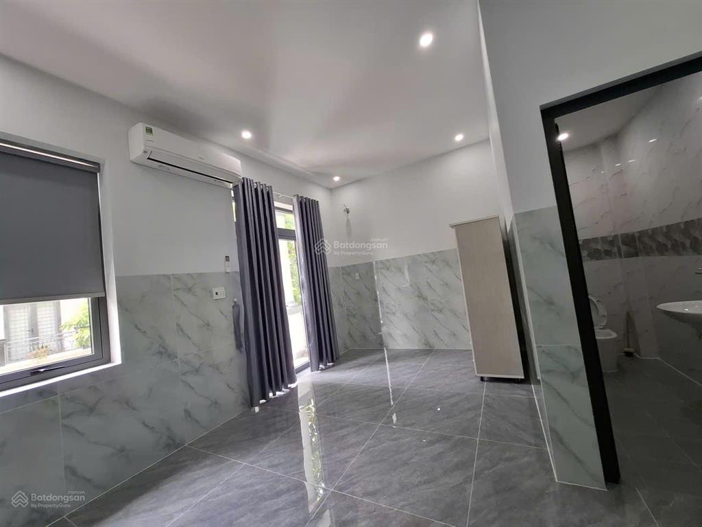 Bán nhà phố sổ hồng chính chủ 160m2 giá 3 tỷ thành phố tân uyên