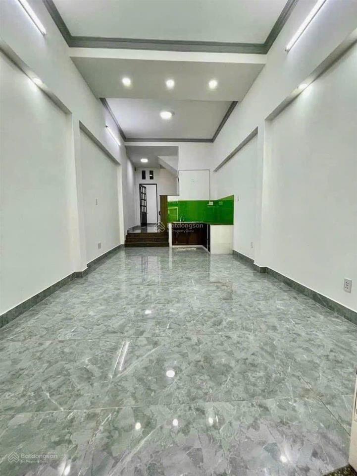 Bán nhà 2 tầng (54m2 đất) âu dương lân p2. q8  gần chợ rạch ông