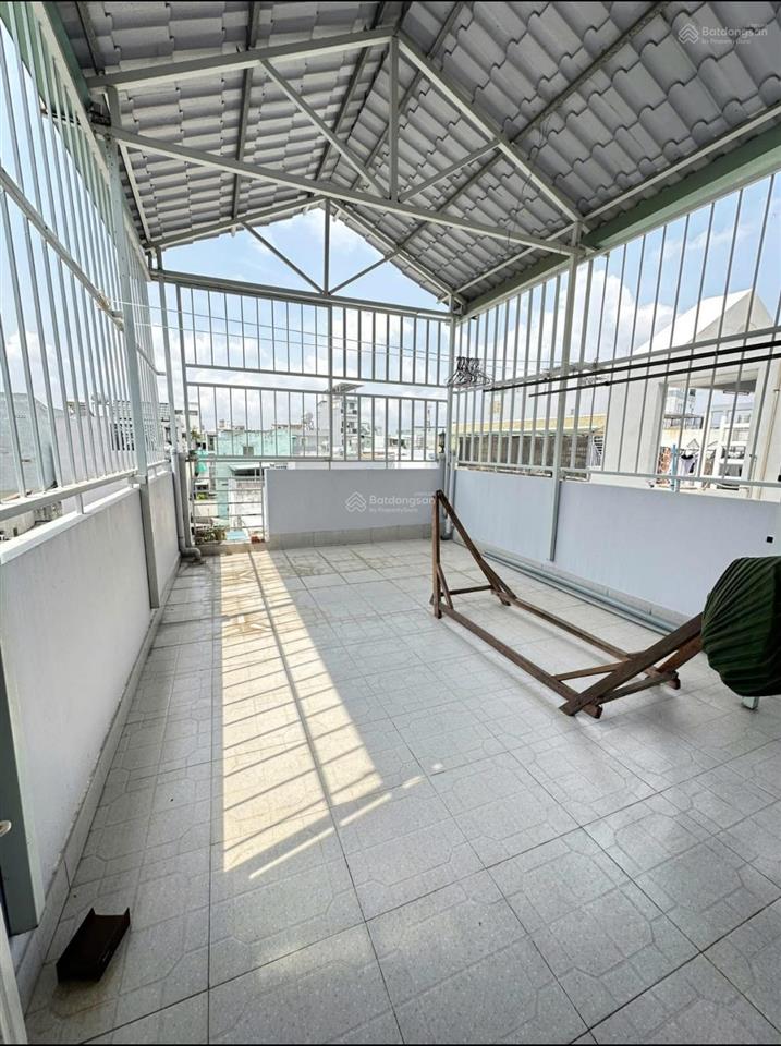 Bán nhà 4 tầng dương bá trạc p2, q8  gần chợ rạch ông