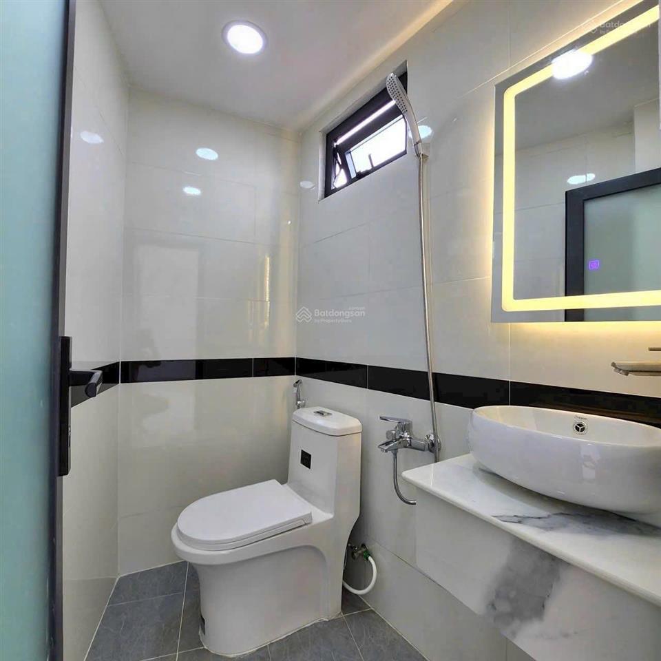 Bán nhà 2 tầng (3pn) chỉ 10m ra mặt tiền hưng phú p8. q8