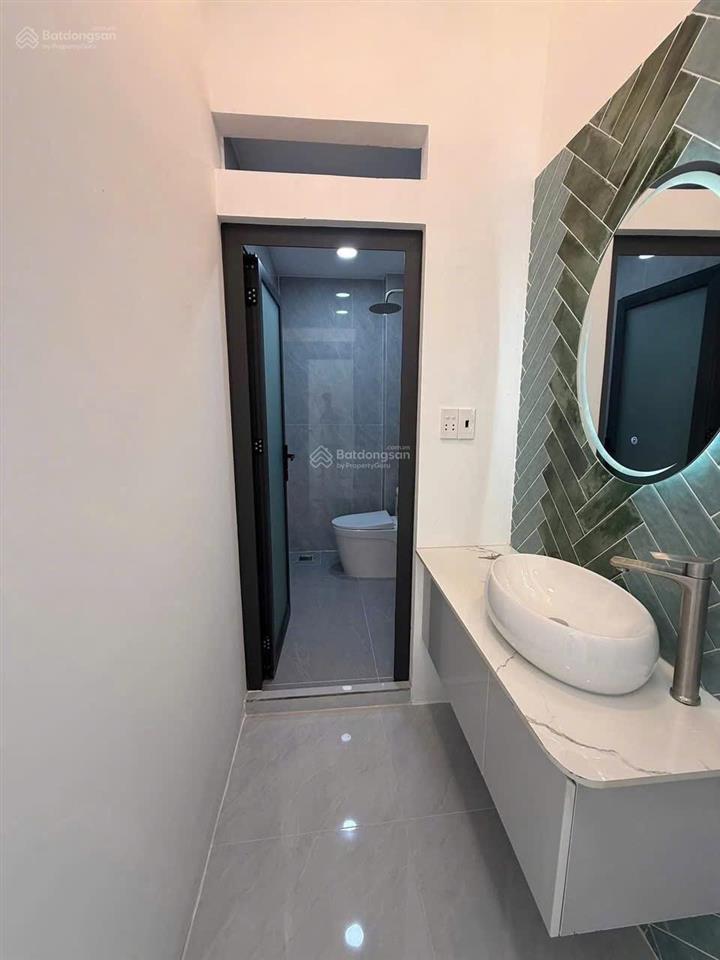 Bán nhà mới 3pn sát mặt tiền hưng phú p9. q8