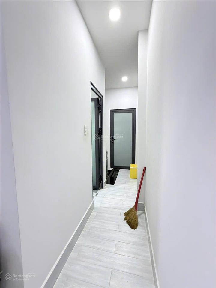 Bán nhà 3 tầng, hẻm 5m âu dương lân p3. q8 giá chỉ 5,26 tỷ tl