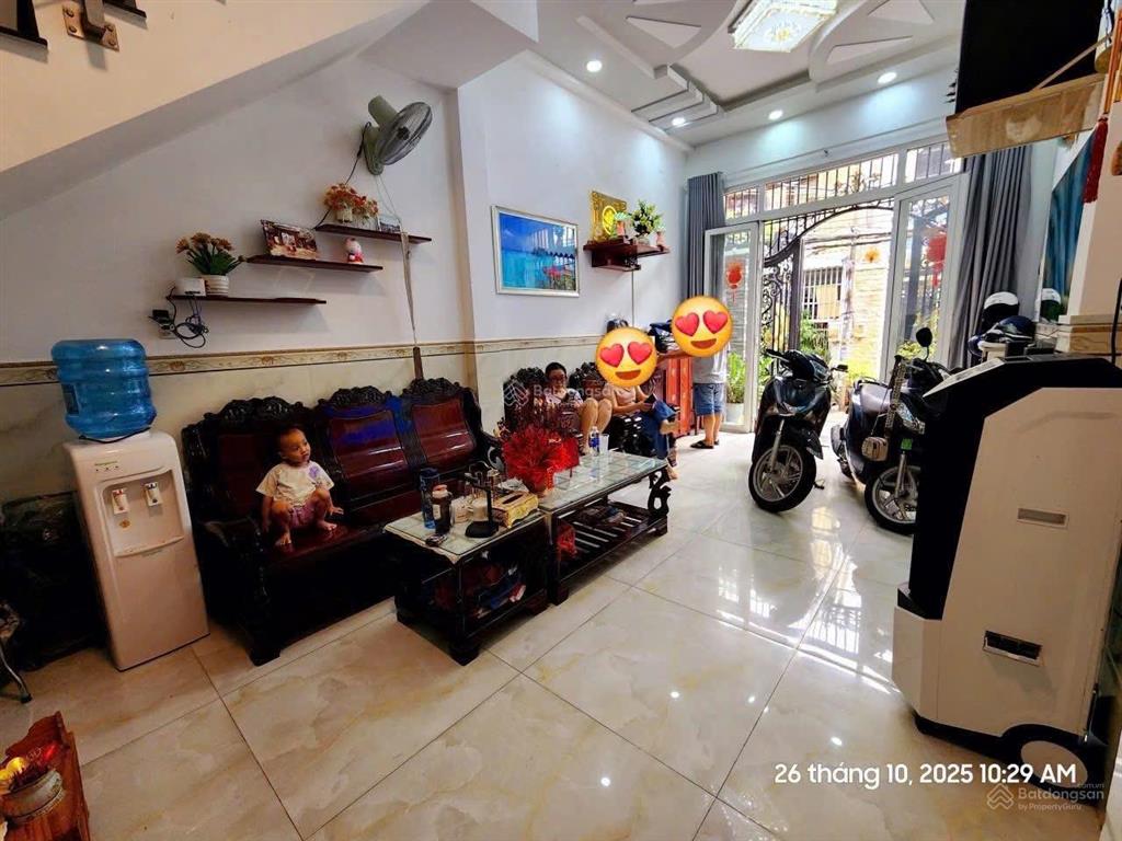 Bán nhà 3 tầng tám danh p4. q8  gần tttm aeon mall