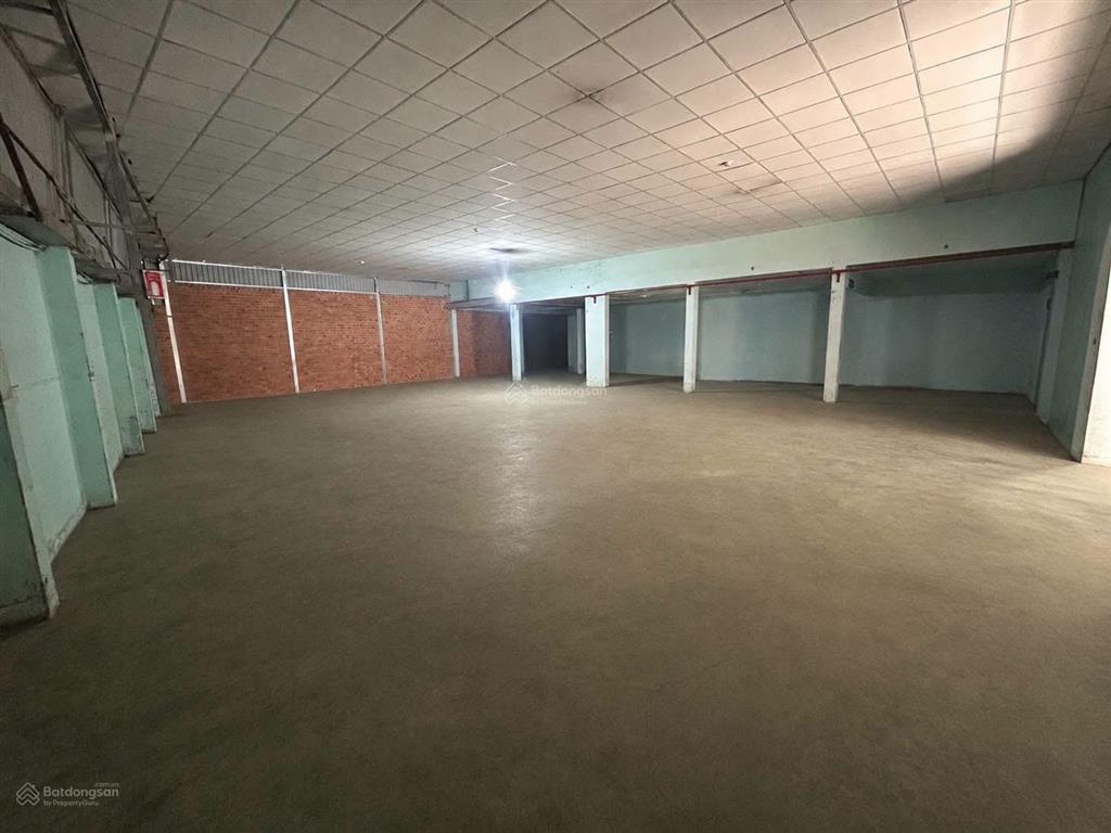 Cho thuê 320m² xưởng có pccc  đường to  giá tốt