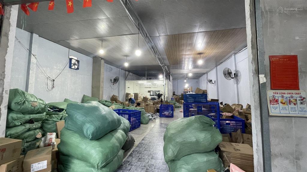 Cho thuê kho xưởng 450m2  gần ngã tư quang trung