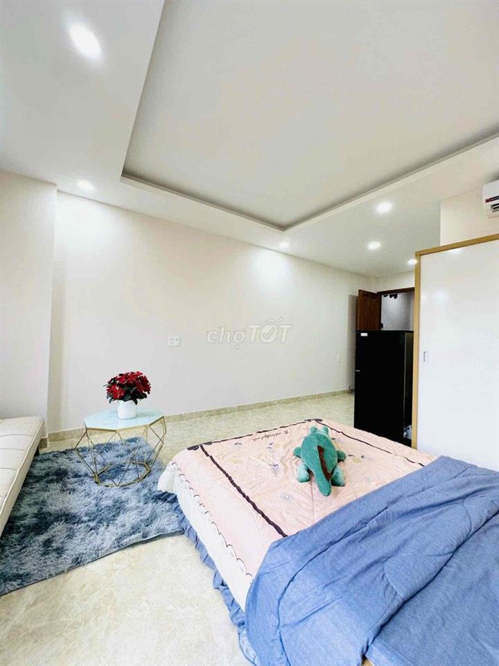 Căn Hộ Ban Công FULL NT Y Hình Ngay Nguyễn Xí