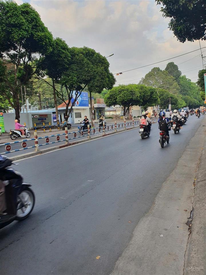 Chủ cần bán gấp hạ 1 tỷ nhà mặt tiền đường nguyễn ái quốc phường tân hiệp. đầu hẻm vào cư xá b5