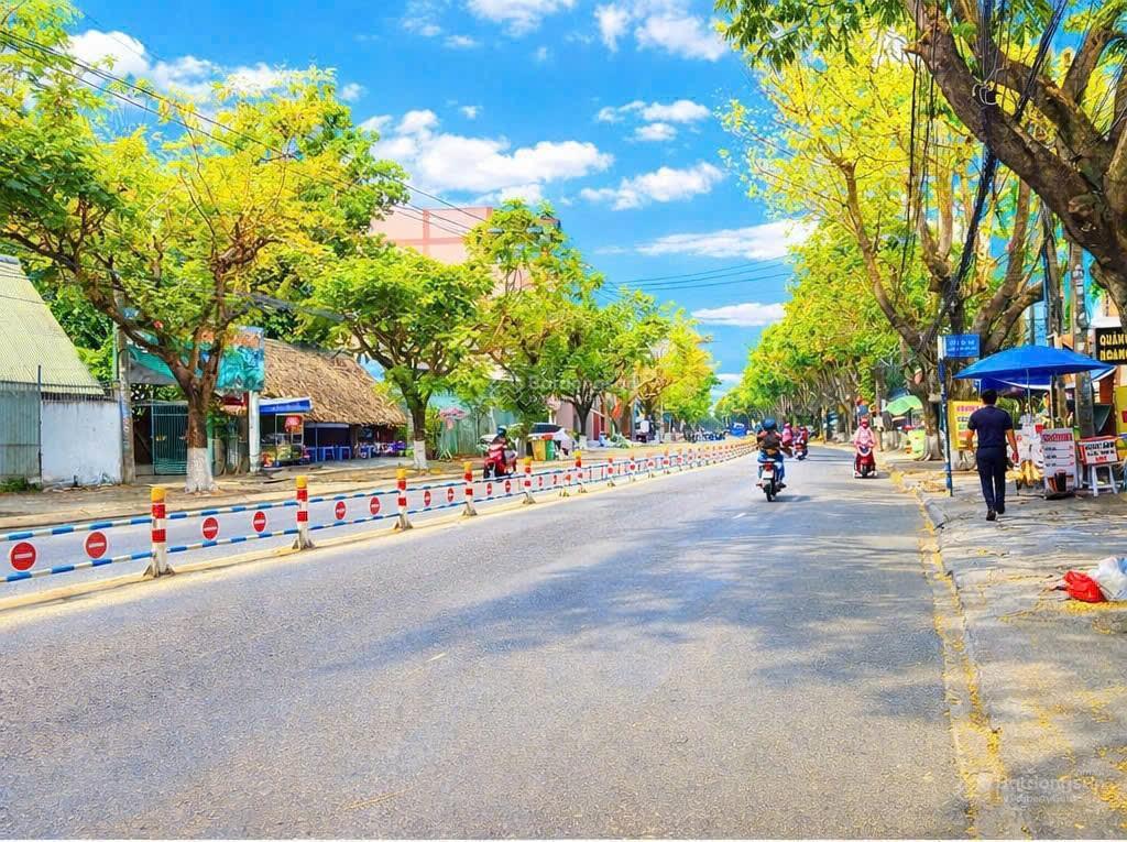 Bán nhà mặt tiền đường huỳnh văn nghệ ngay cs1 và cs2 trường đại học lạc hồng. giá rẻ chỉ 52tr/m2