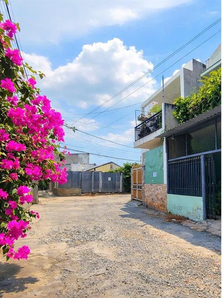 Bán nhà 1 lầu phường hiệp hoà cách bờ kè chục bước chân  đường ô tô. shr thổ cư