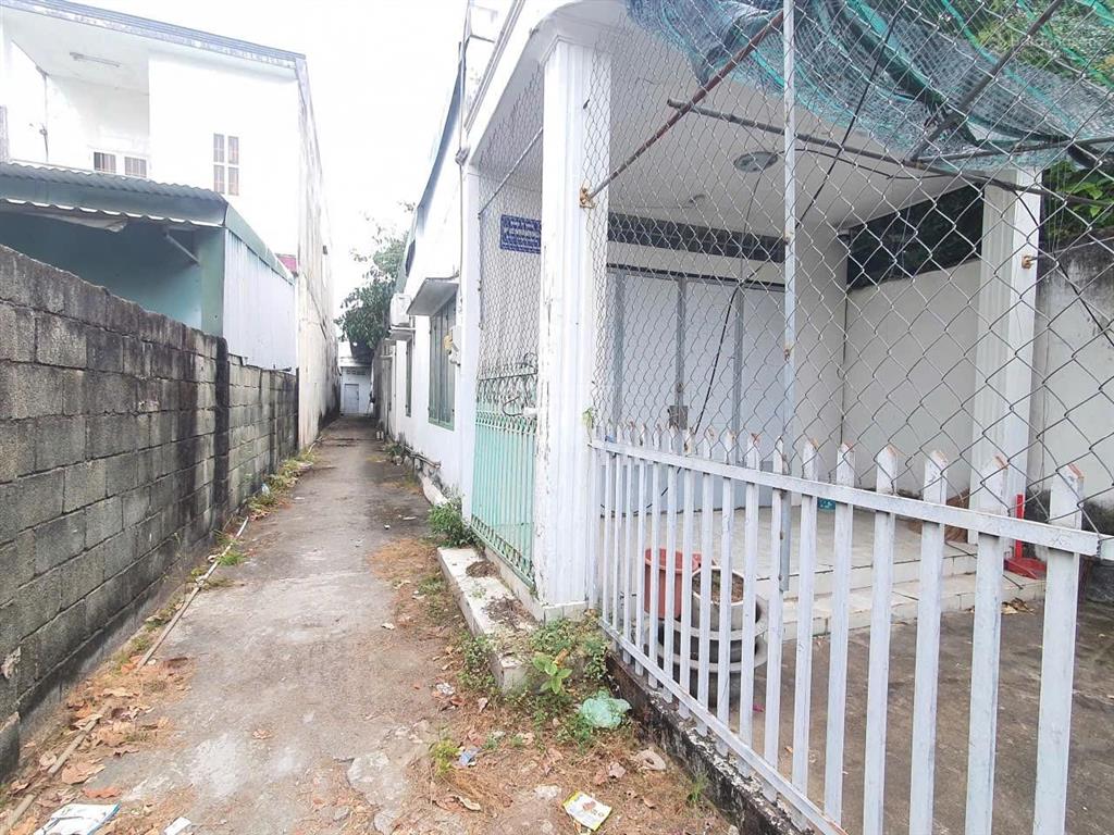 Bán đất khu cao cấp phường tam hiệp (tân hiệp) gần vòng xoay sân banh. shr thổ cư  giá chỉ 24tr/m2