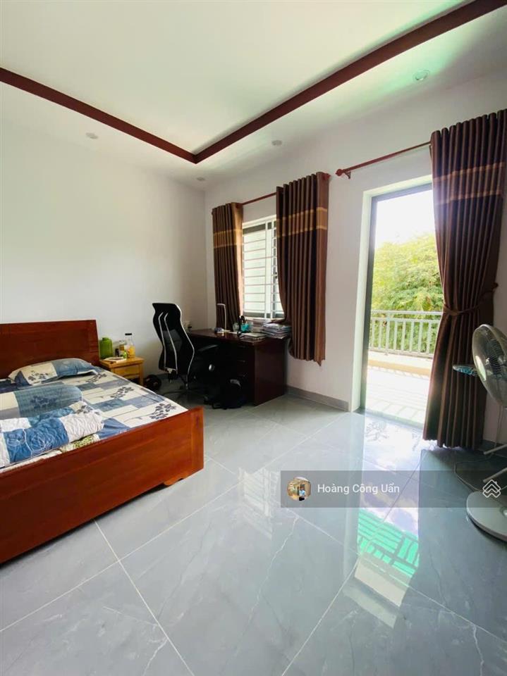 Nhà đẹp cao cấp gần chợ biên hòa  mặt tiền đường 12m + vỉa hè 3m. phường quang vinh