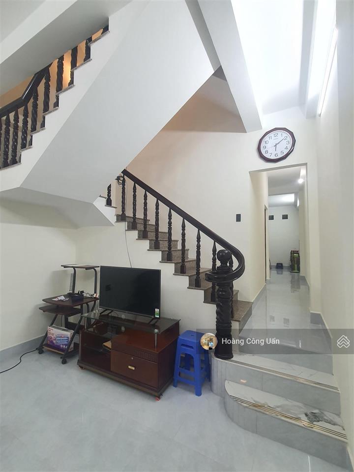 Bán nhà 2 lầu khu d2d phường thống nhất  trấn biên mới. dt 4x18m shr hoàn công đầy đủ