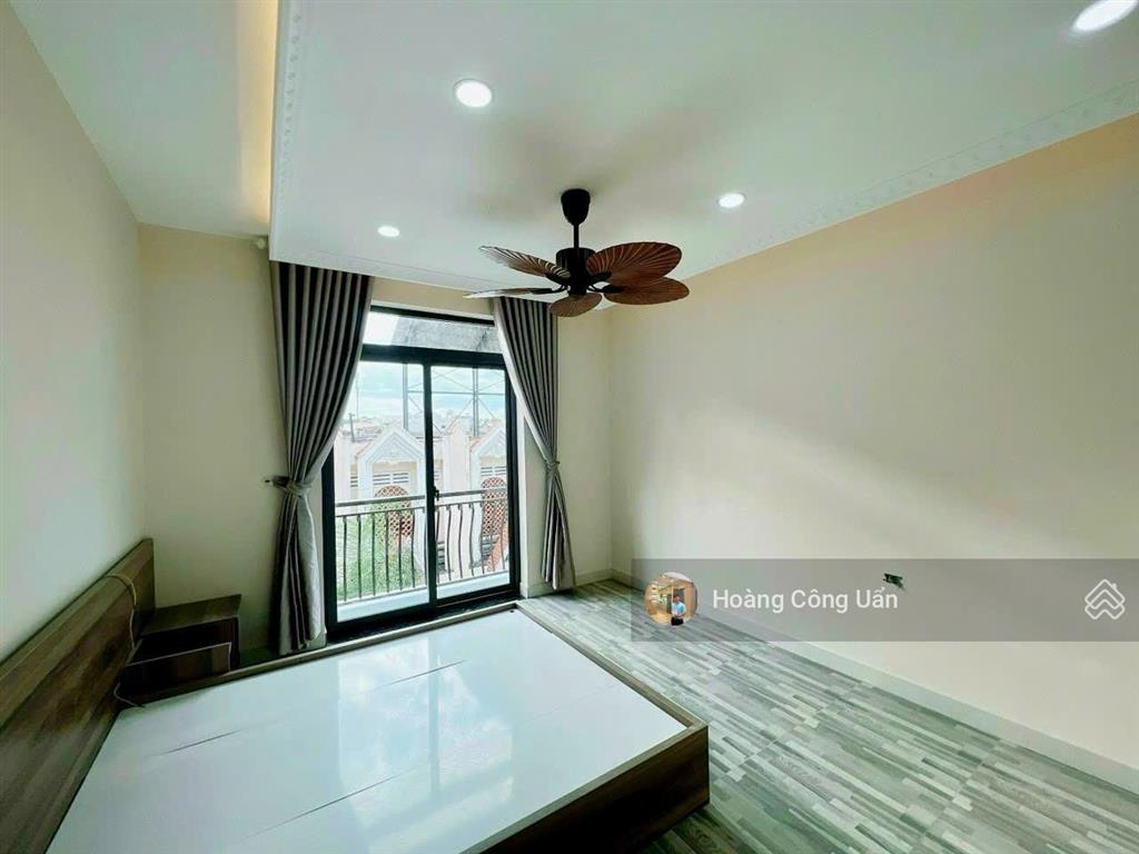Nhà phố 2 lầu góc 2 mặt tiền, phường tân phong gần chợ phúc hải/gx phúc hải. dt 8x9m shr thổ cư