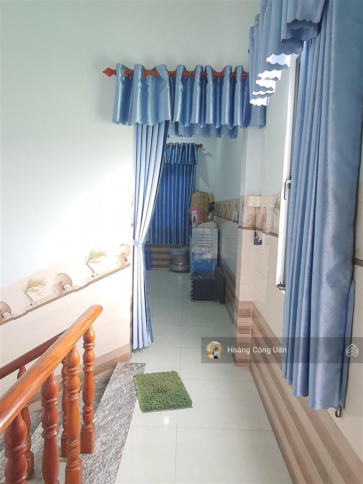 Nhà đẹp 1 trệt 2 lầu mái thái, sân oto phường bửu long. gần bờ kè ven sông.