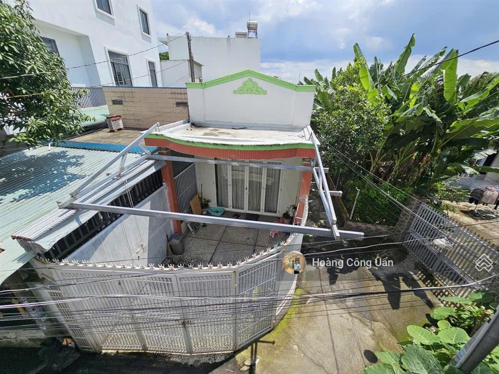 Bán nhà sân oto phường bửu long (trấn biên) cách đường bờ kè 50mét. dt 4,7x23,5m  giá chỉ 3ty600