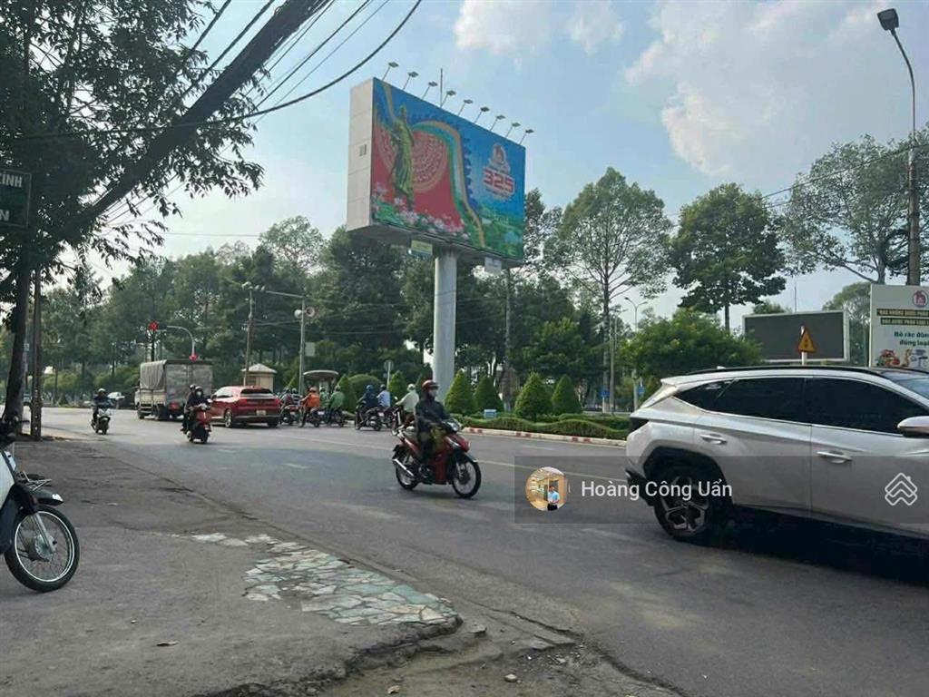 Bán đất biệt thự mini gần cây xăng vườn mít. hẻm đối diện quảng trường tỉnh phường trấn biên mới