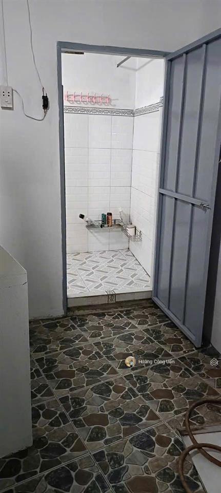 Chủ gửi bán 2 căn nhà (1 sổ) phường bửu long. cách huỳnh văn nghệ 100m, cách bờ kè 50m. đường ô tô