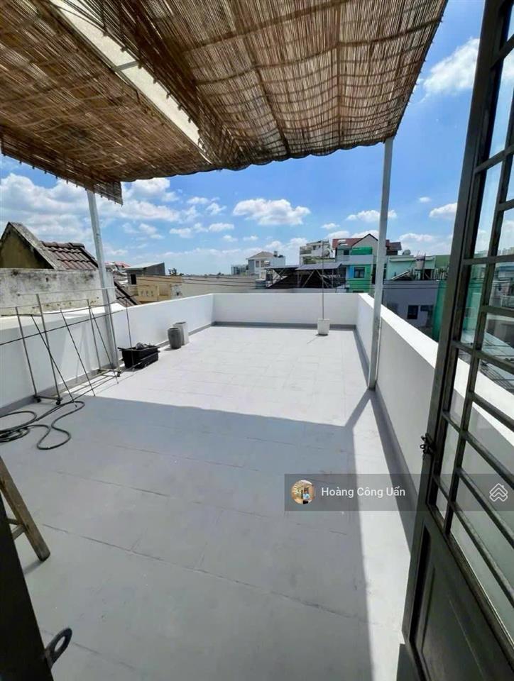 Nhà 1 lầu đẹp  mặt tiền đường nguyễn văn hoa. phường thống nhất  đoạn gần chợ/trường cơ điện