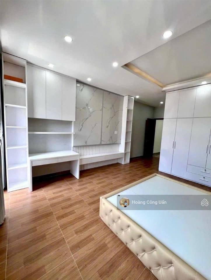 Nhà 1 lầu đẹp  mặt tiền đường nguyễn văn hoa. phường thống nhất  đoạn gần chợ/trường cơ điện