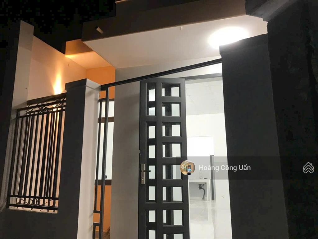 Bán nhà phường quang vinh gần chợ cây chàm. cách trục đường chính cmt8  100m. dt 5,5x11m.