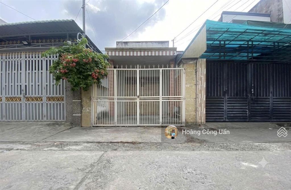 Bán nhà 2 mặt tiền kdc gần công viên dương tử giang. đường 2 ô tô, 1 sẹc nguyễn văn hoài vài chục m