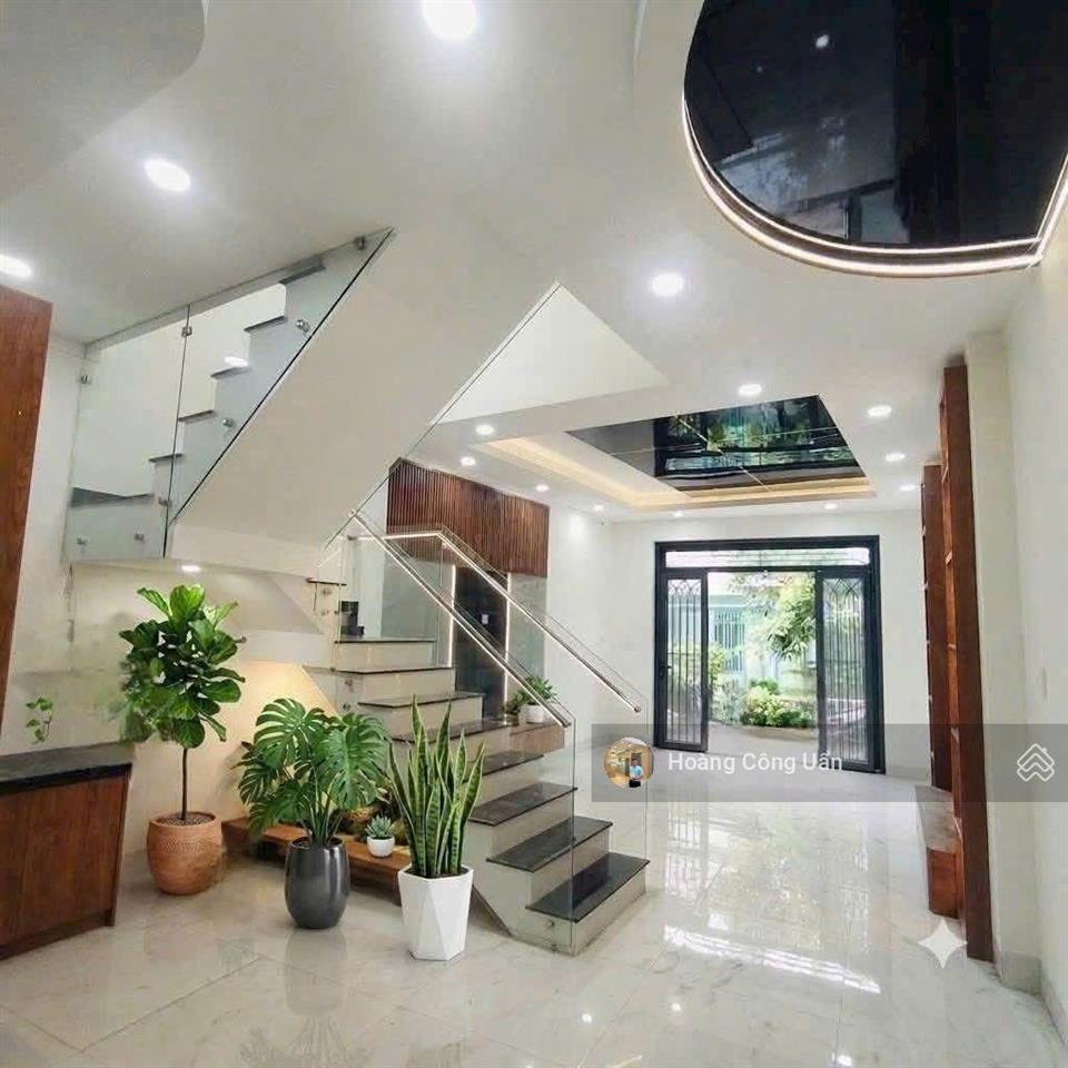 Nhà đẹp 1 lầu gần cổng 2, phường trung dũng. full nội thất  3ty150. cách nguyễn ái quốc 100m