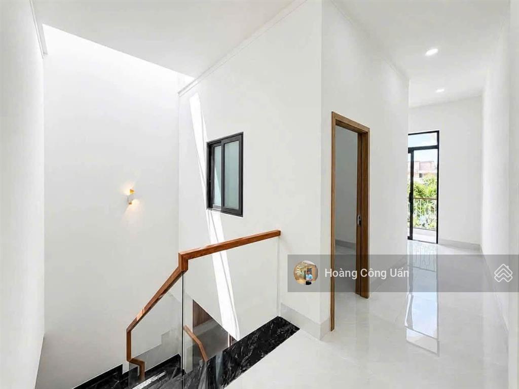 Nhà đẹp 1 lầu gần cổng 2, phường trung dũng. full nội thất  3ty150. cách nguyễn ái quốc 100m