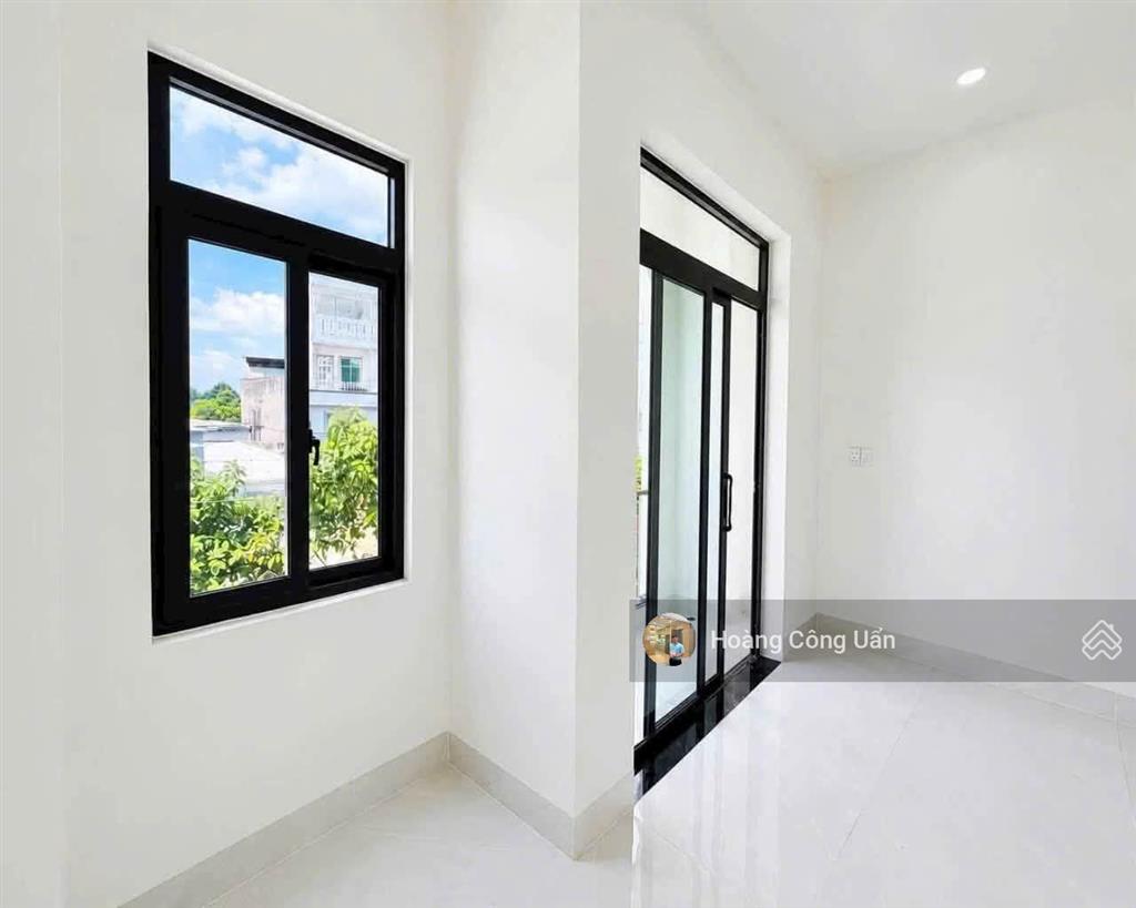 Nhà đẹp 1 lầu gần cổng 2, phường trung dũng. full nội thất  3ty150. cách nguyễn ái quốc 100m