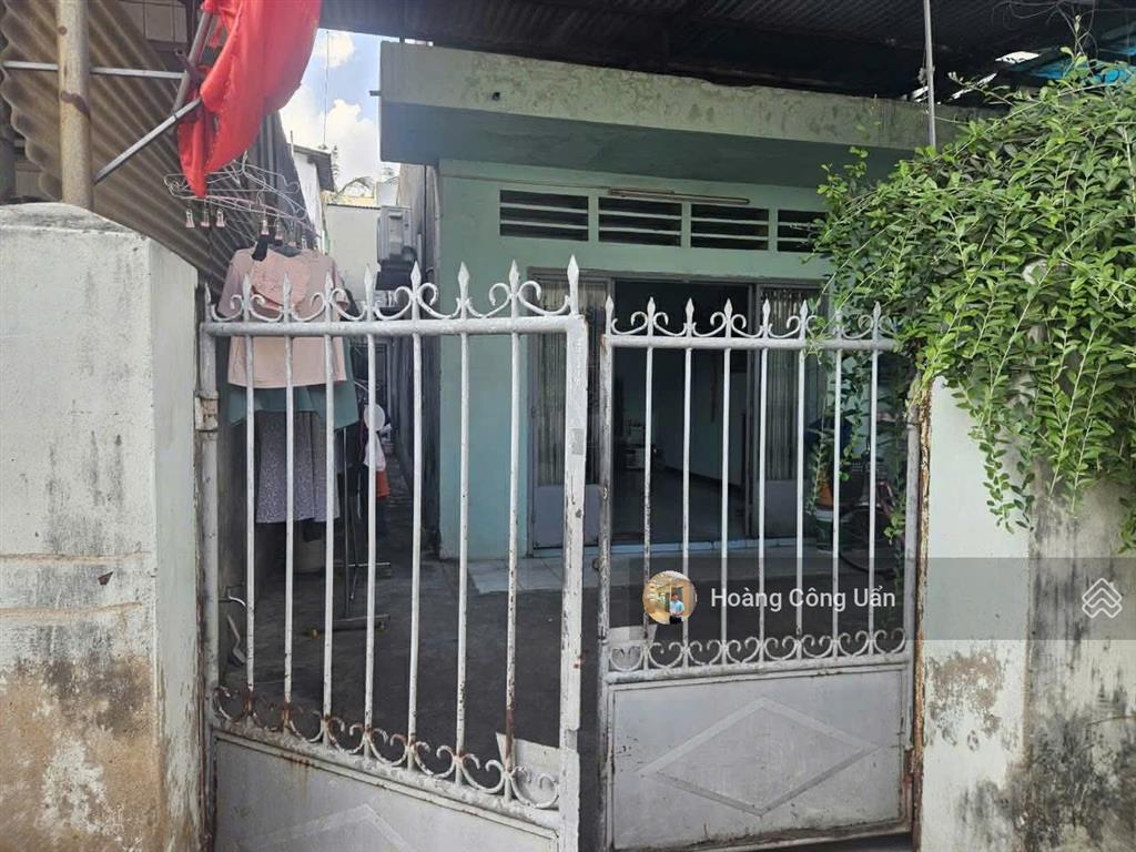 Bán nhà cấp 4 phường an bình gần toà nhà sonadezi. dt 5,3m x 22,5m  giá 2 tỷ 900 triệu
