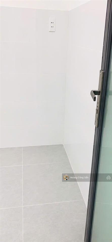 Bán nhà phường trấn biên  quang vinh (cũ) gần lẩu tôm 5ri ở trục đường cmt8. dt 5,5x11m giá 2tỷ