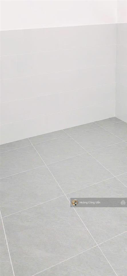 Bán nhà phường trấn biên  quang vinh (cũ) gần lẩu tôm 5ri ở trục đường cmt8. dt 5,5x11m giá 2tỷ