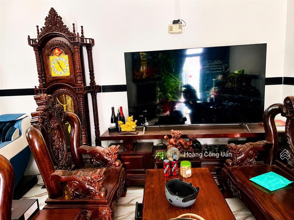 Nhà đẹp 2 lầu, phường bửu hoà, cách chợ đồn 100m. dt 115m2  giá rẻ chỉ 3ty2