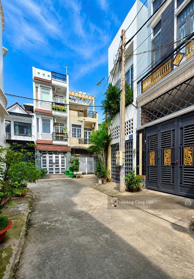 Nhà đẹp 2 lầu kdc bửu long, phường bửu long  gần chợ bửu long. giá chỉ 3 tỷ 950 triệu