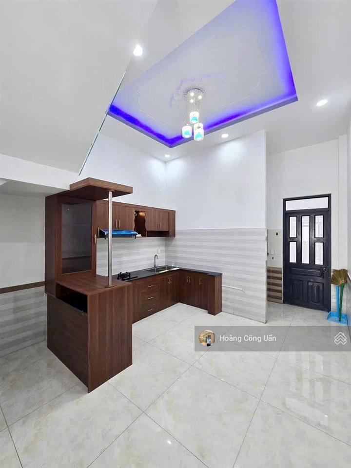 Nhà đẹp 2 lầu kdc bửu long, phường bửu long  gần chợ bửu long. giá chỉ 3 tỷ 950 triệu