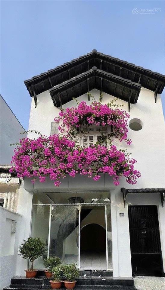 Cần bán motel 12 phòng gần chợ phúc hải, phường tân phong. dt 5,8x25,5m shr thổ cư