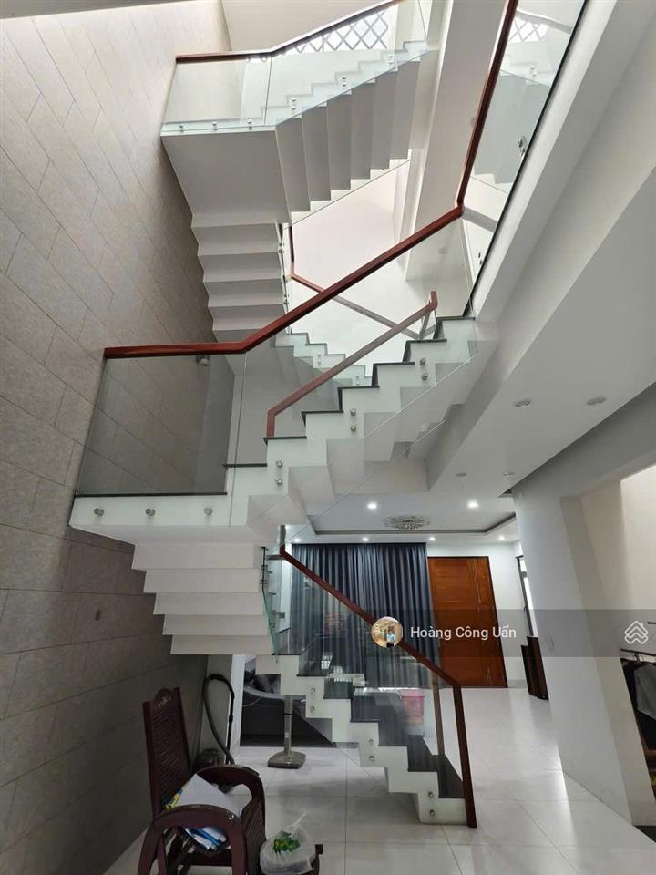 Bán nhà mặt tiền đường bùi văn hoà phường long bình phù hợp ở + kinh doanh. dt 7,8x60m shr thổ cư