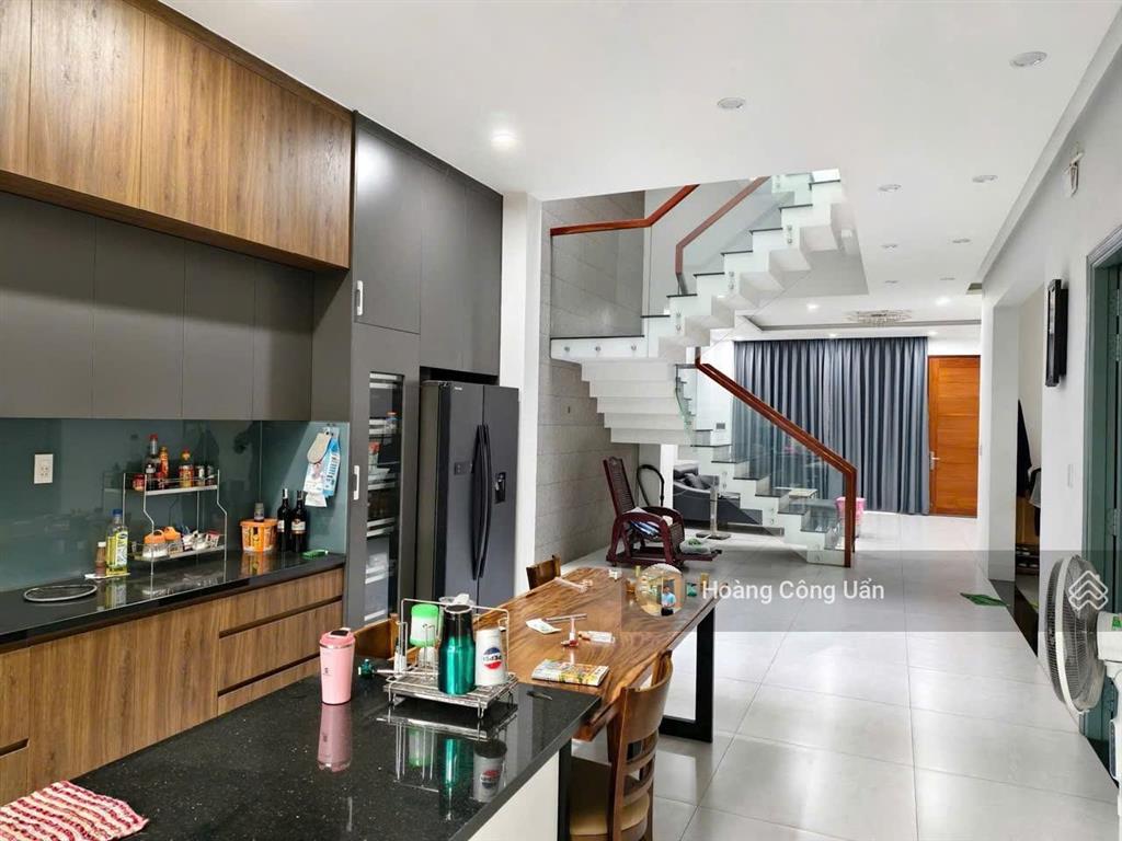 Bán nhà mặt tiền đường bùi văn hoà phường long bình phù hợp ở + kinh doanh. dt 7,8x60m shr thổ cư