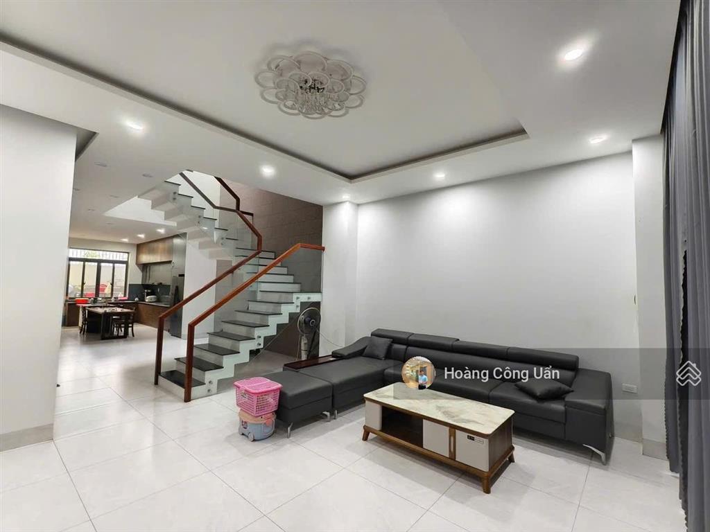 Bán nhà mặt tiền đường bùi văn hoà phường long bình phù hợp ở + kinh doanh. dt 7,8x60m shr thổ cư