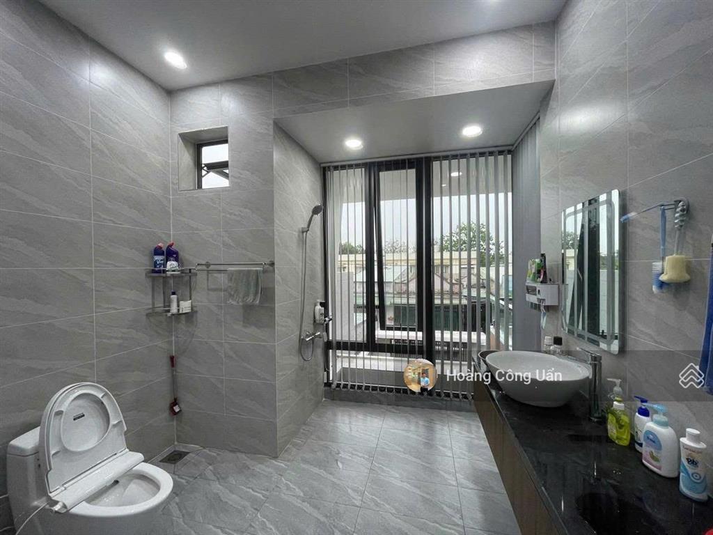 Bán nhà mặt tiền đường bùi văn hoà phường long bình phù hợp ở + kinh doanh. dt 7,8x60m shr thổ cư