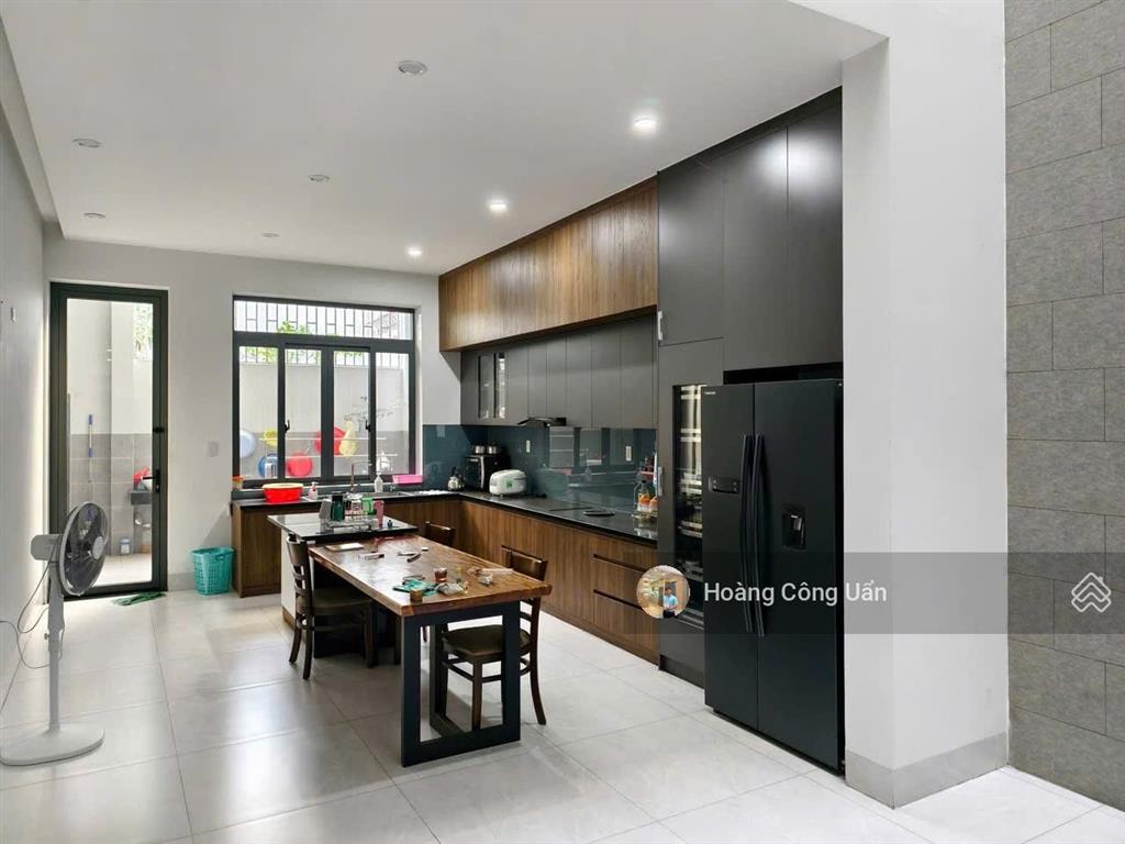 Bán nhà mặt tiền đường bùi văn hoà phường long bình phù hợp ở + kinh doanh. dt 7,8x60m shr thổ cư