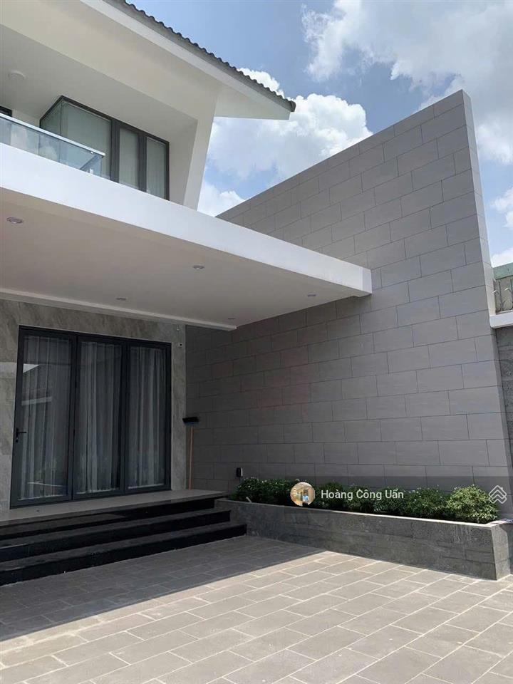 Bán nhà mặt tiền đường bùi văn hoà phường long bình phù hợp ở + kinh doanh. dt 7,8x60m shr thổ cư